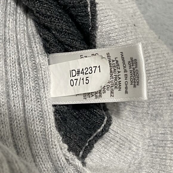 Express Sweater Women Small Gray Black Colorblock Two-Tone Asymmetrical Knit - Picture 4 of 9